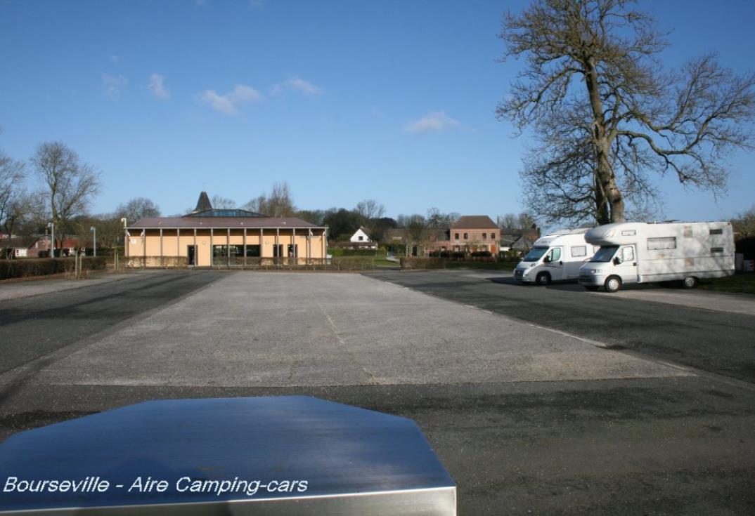 aire camping-car_emplacements2_Bourseville_Somme_Picardie