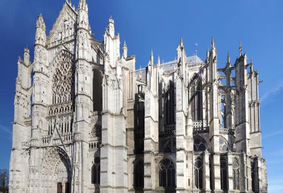 La cathedrale St-Pierre de Beauvais vue du S-E