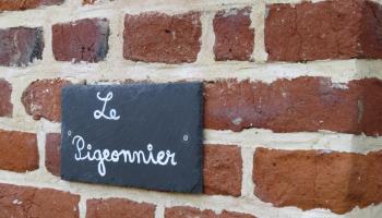 GRAND-LAVIERS Le pigeonnier