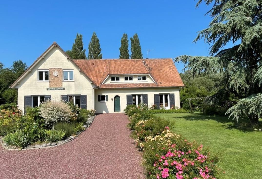 ESTREBOEUF Le vrai paradis