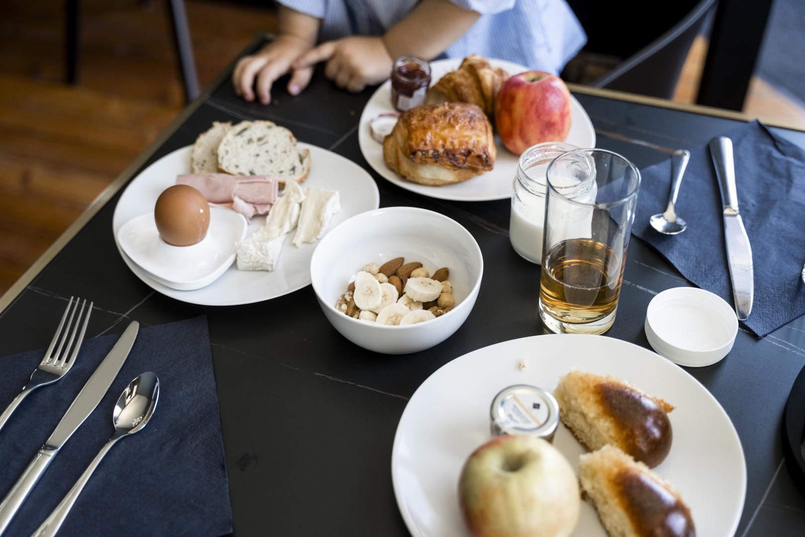 PICQUIGNY Aura Castle - Gîtes de France