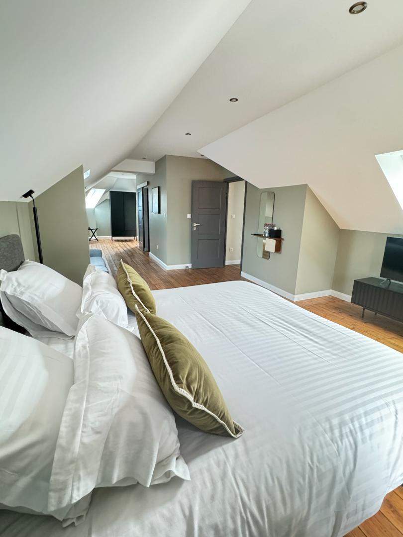 PICQUIGNY Aura Castle - Gîtes de France