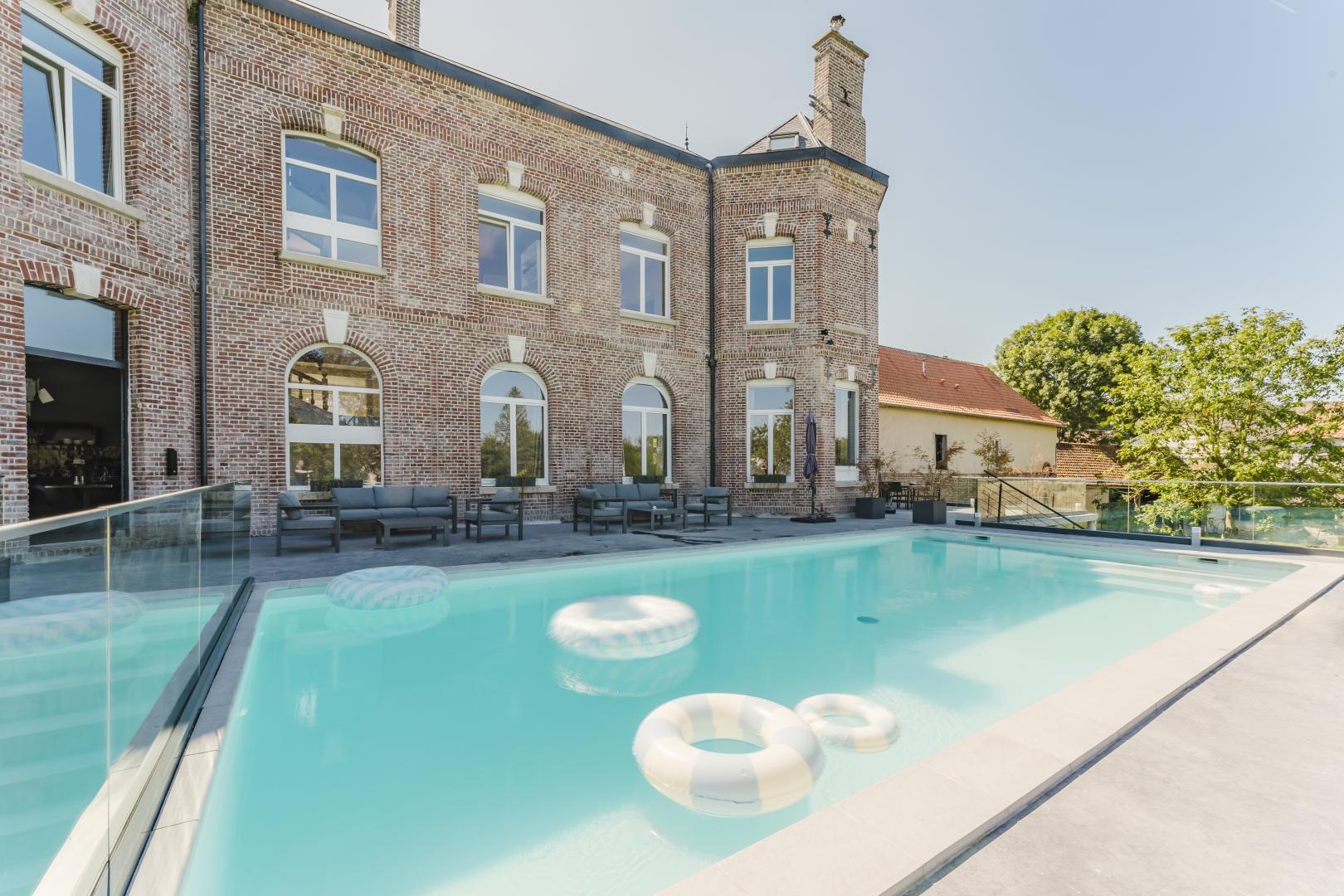 PICQUIGNY Aura Castle - Gîtes de France