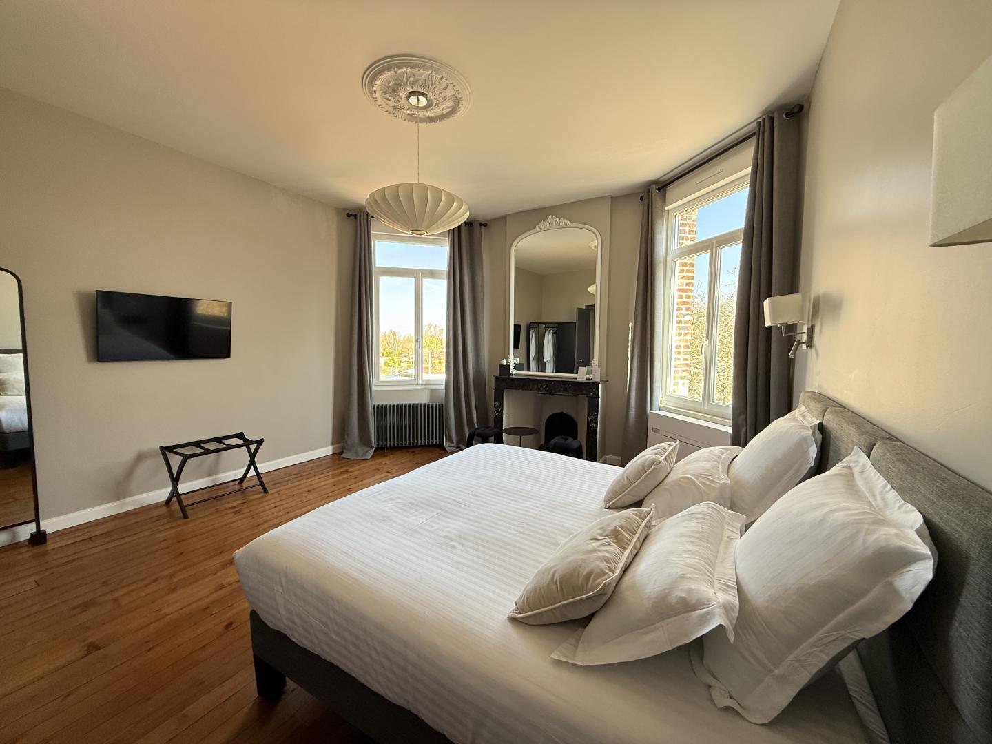 PICQUIGNY Aura Castle - Gîtes de France