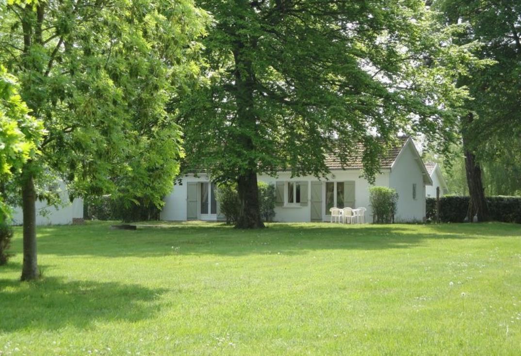 SAINT-QUENTIN-EN-TOURMONT Residences aux oiseaux