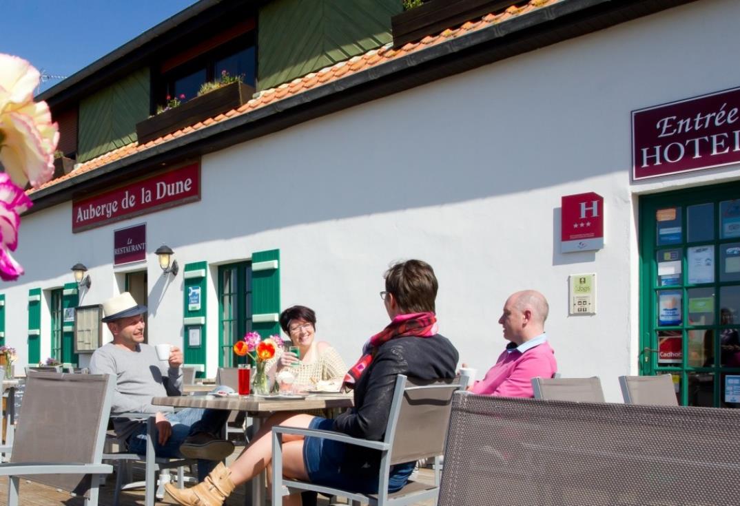 HOTPIC0800010047_Auberge de la Dune_terrasse2_Le Crotoy_Somme_HDF