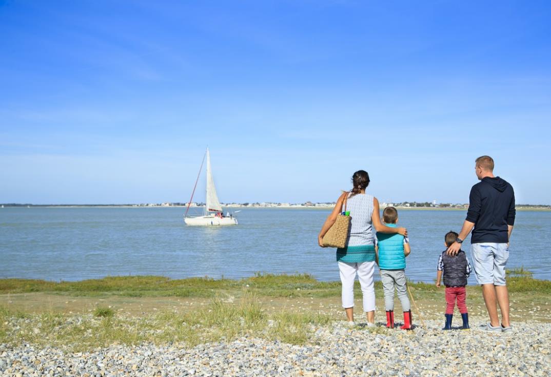 HOTPIC0800010075_Le Cap Hornu_promenade baie_St Valery sur Somme_Somme_HautsdeFrance