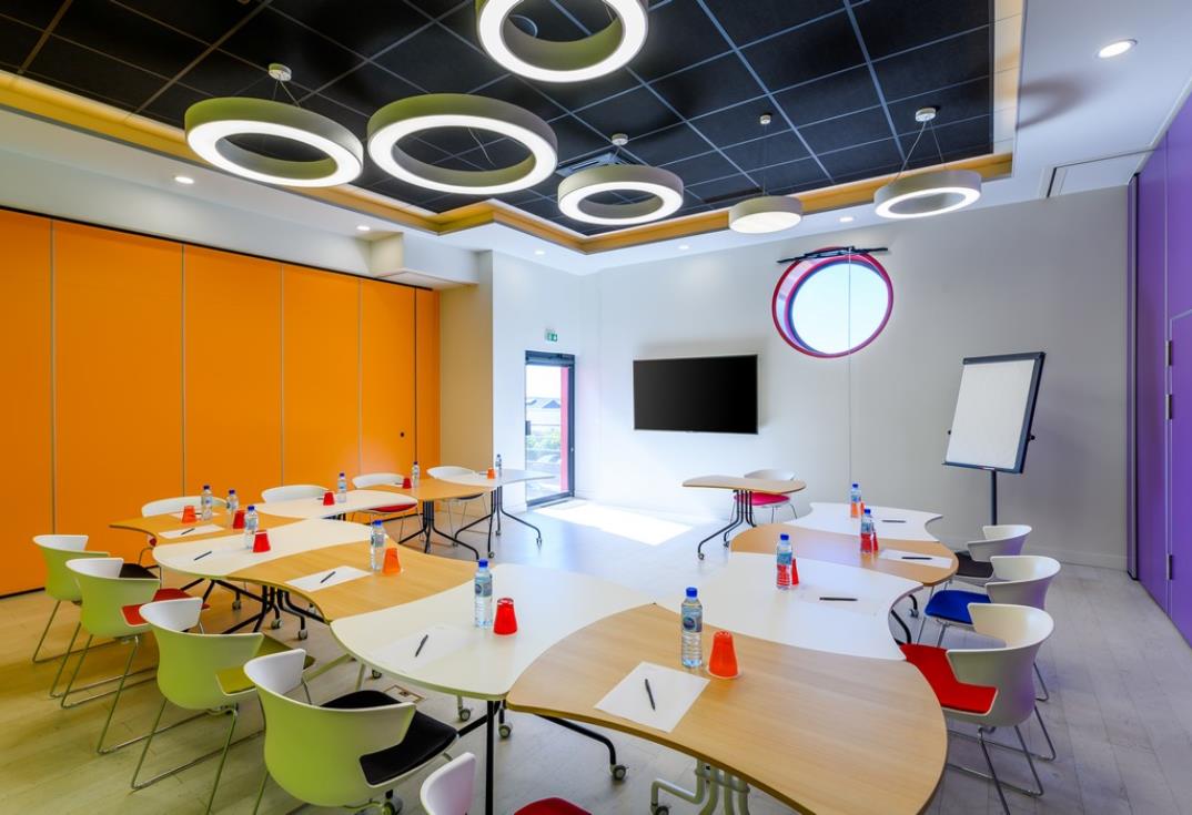 HOTPIC080V50OIUV-Quality-Hotel-Amiens-Meetingroom-1-Poulainville-Somme-HautsdeFrance-2
