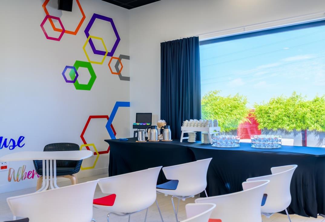 HOTPIC080V50OIUV-Quality-Hotel-Amiens-Meetingroom-7-Poulainville-Somme-HautsdeFrance