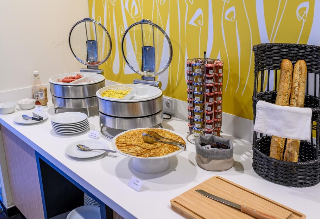 HOTPIC080V50OIUV-Quality-Hotel-Amiens-breakfast-5-Poulainville-Somme-HautsdeFrance-2