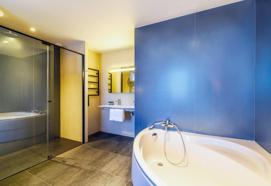 HOTPIC080V50OIUV-Quality-Hotel-Amiens-suite-ch-double-4-Poulainville-Somme-HautsdeFrance