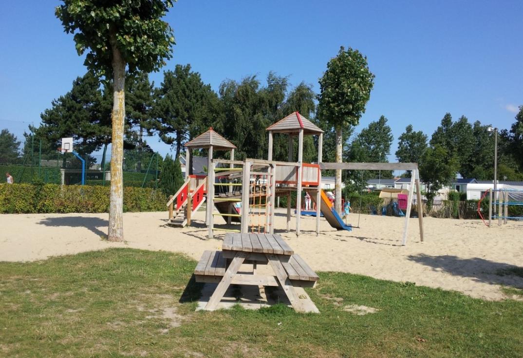 Camping le Royon_aire de jeux_Fort mahon_Somme_Picardie