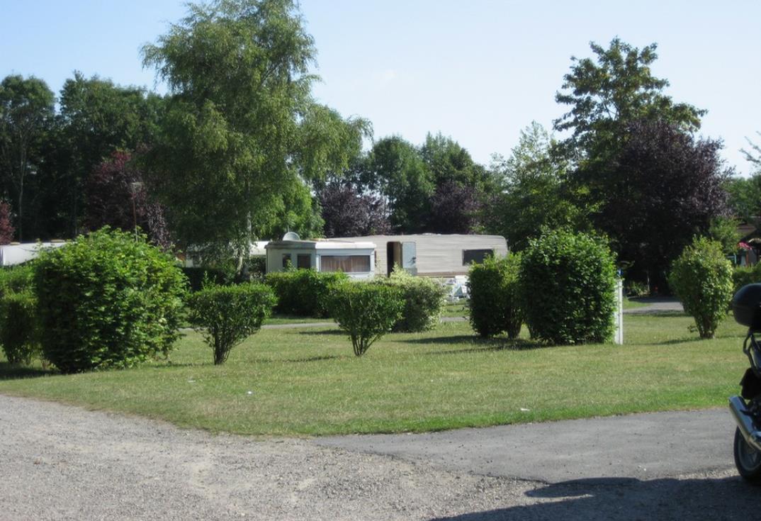HPAPIC0800010549_La Violette_caravane_Proyart_Somme_HautsdeFrance