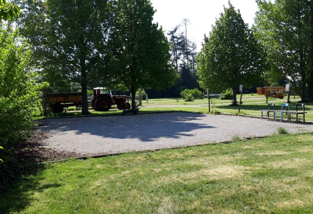 HPAPIC0800010550_Les Peupliers_aire petanque_Vironchaux_Somme_HautsdeFrance