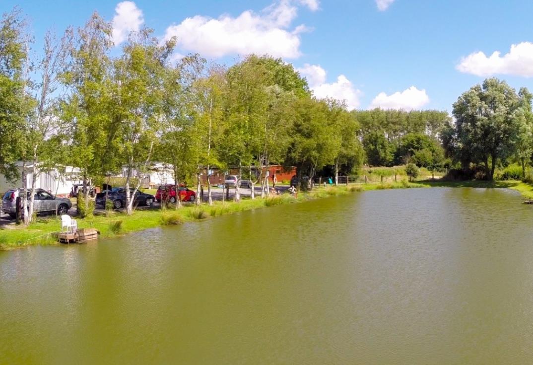 La Garenne de Moncourt_vue etang de peche_Rue_Somme_Picardie_HautsdeFrance