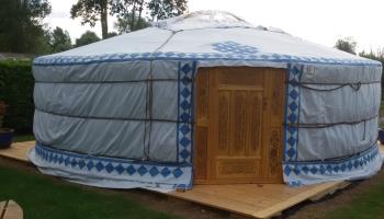 Les Puits tournants_yourte_Sailly le Sec_Somme_Picardie