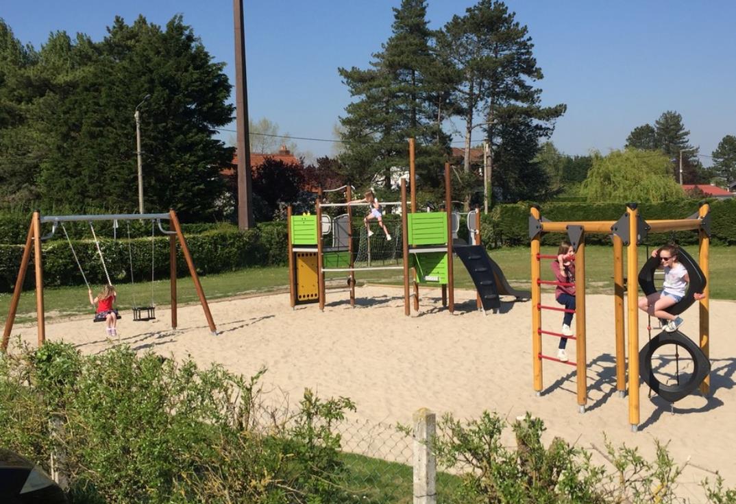 HPAPIC0800010585-Camping-Le-Clos-des-Genets-aire-de-jeux-Quend-Somme-HautsdeFrance