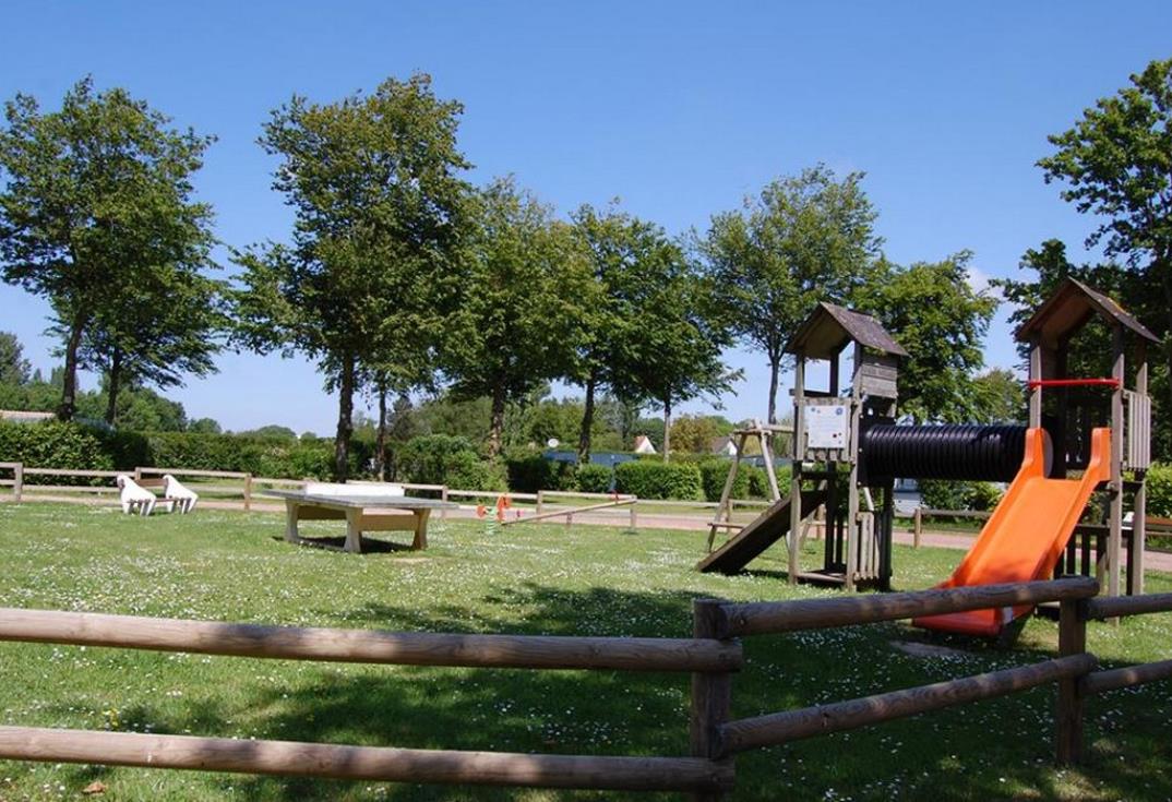 Les Aillots_aire de jeux_St Blimont_Somme_Picardie
