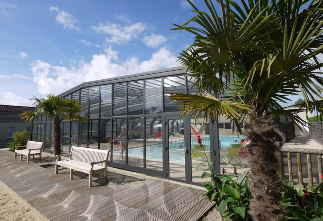 HPAPIC080FS00015-Le-Robinson-vue-piscine-Fort-Mahon-Somme-HautsdeFrance
