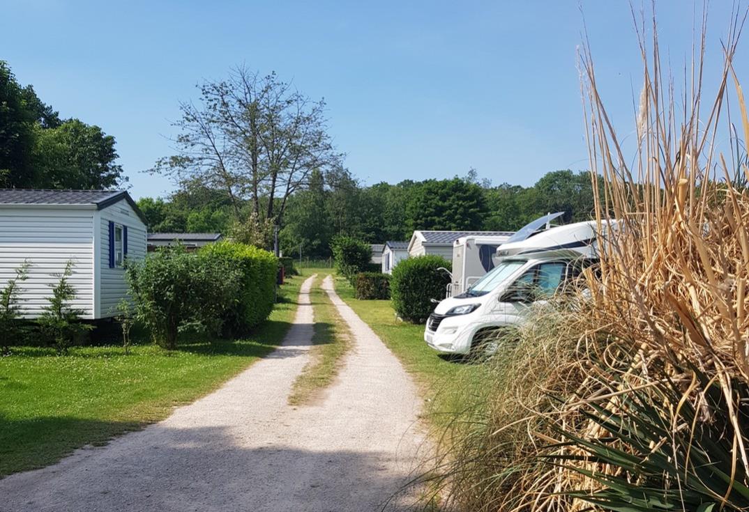Le Picardy_allee_Boismont_Somme_HaustdeFrance
