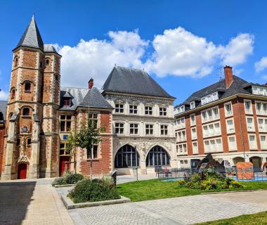 Découvrir Amiens "visite savante et conviviale" en août