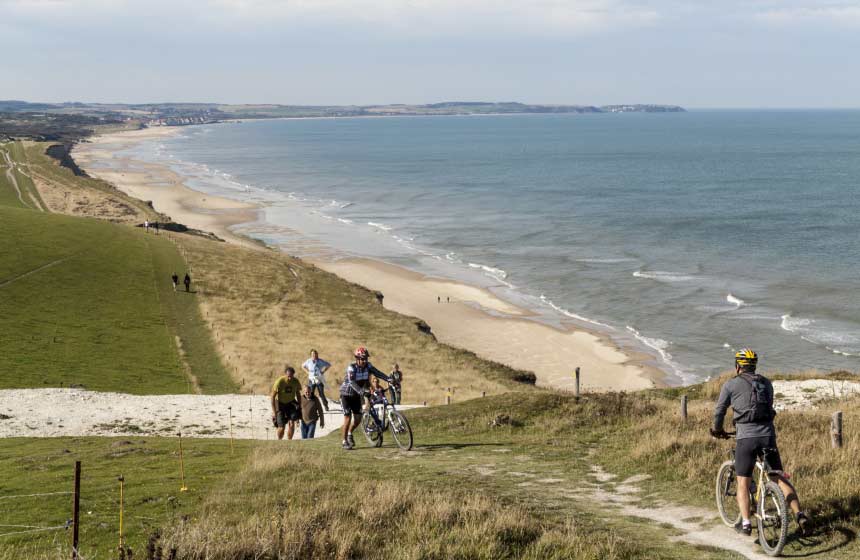 Energise along the Opal Coast near Cap Gris Nez cliffs (super easy by bike!)