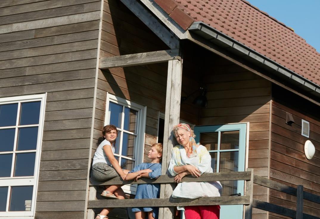 VILPIC080FS00004_Domaine du Val_terrasse chalet_Grand Laviers_Somme_HautsdeFrance