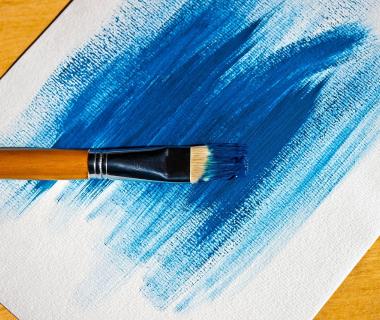 Atelier : Peinture autour de la couleur bleue