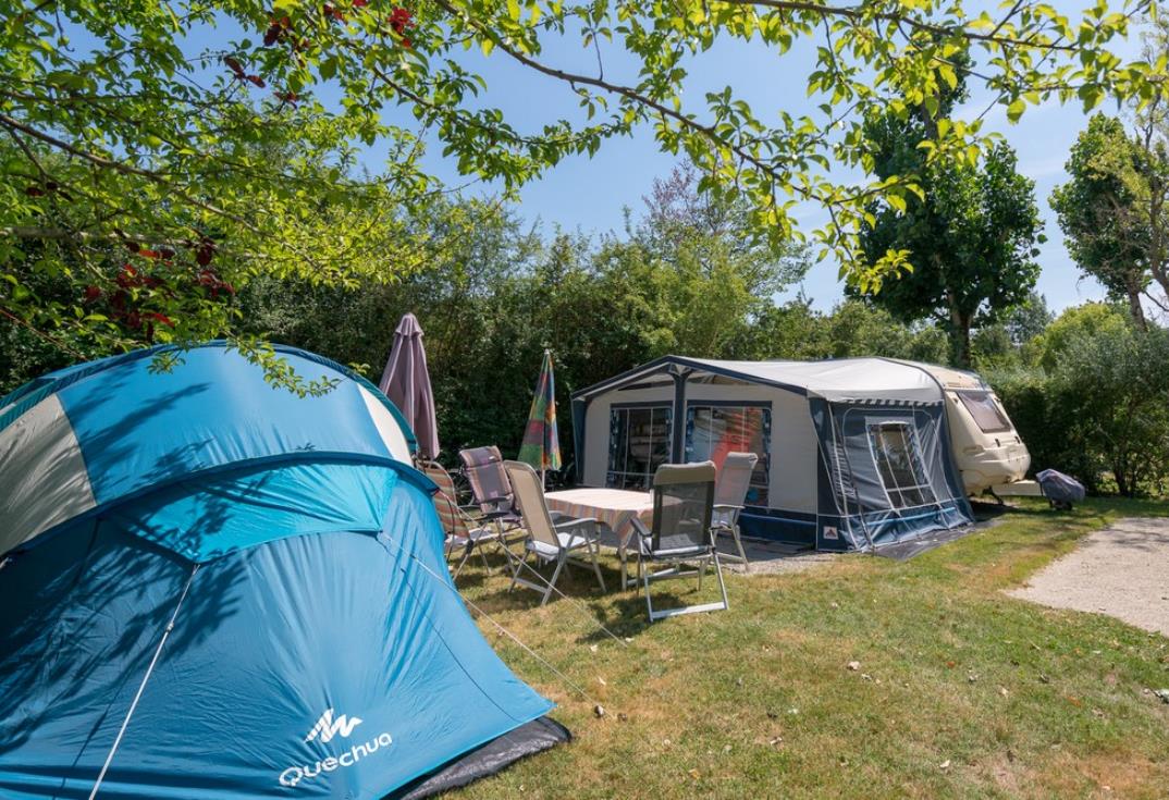 camping vallée de l'avre castel emplacements tentes