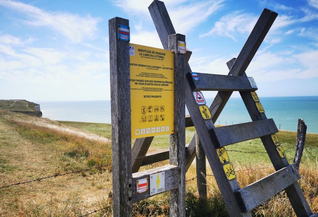 En haut des falaises Le sentier du Littoral